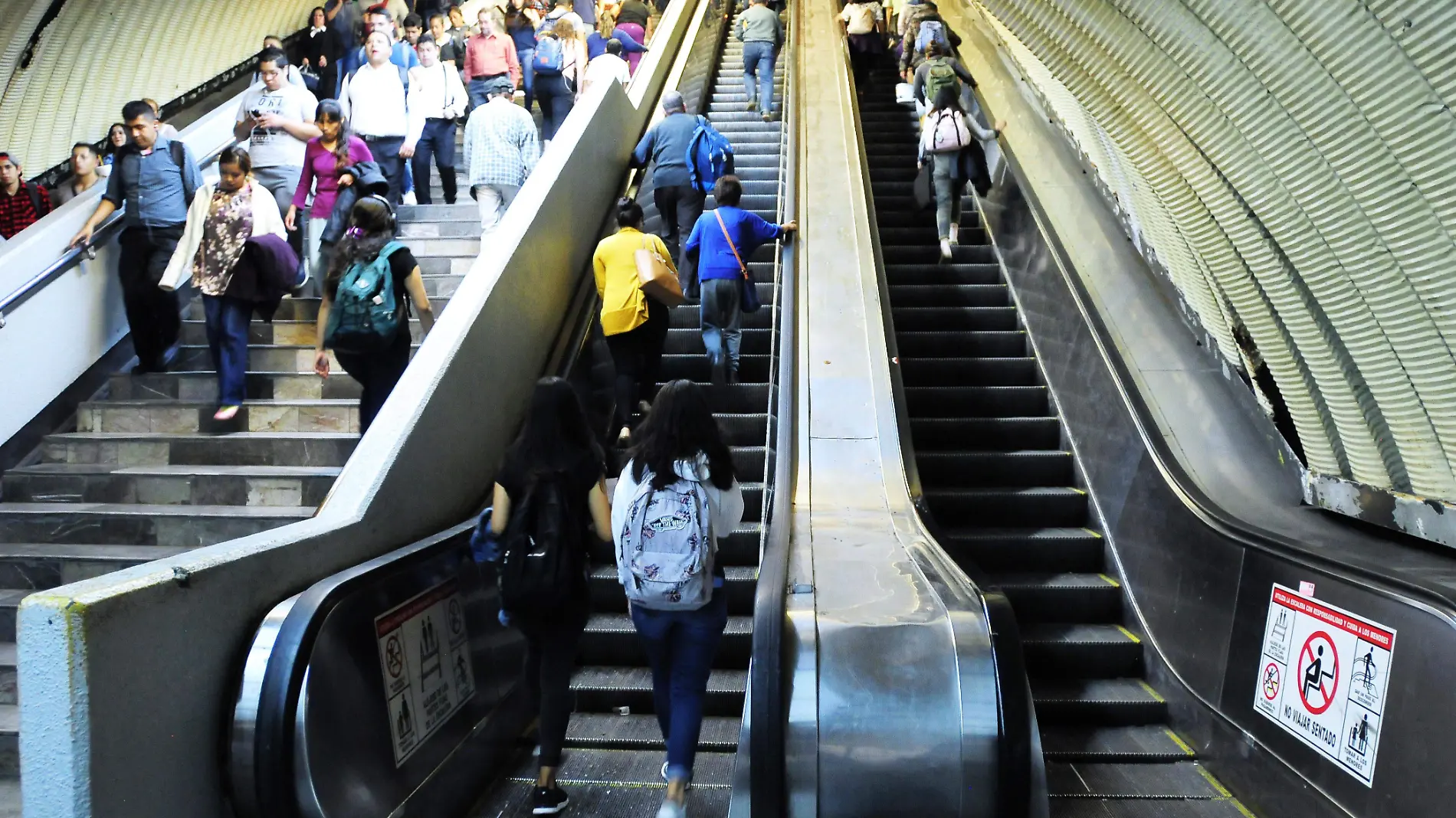 ESCALERAS EN TACUBAYA (4)